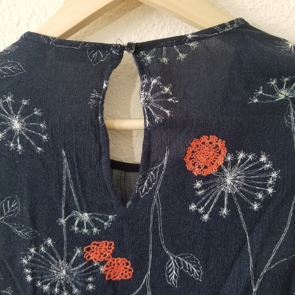 HINGE Blue Red Floral Boho Embroidered Blouse Size XS - Picture 6 of 8